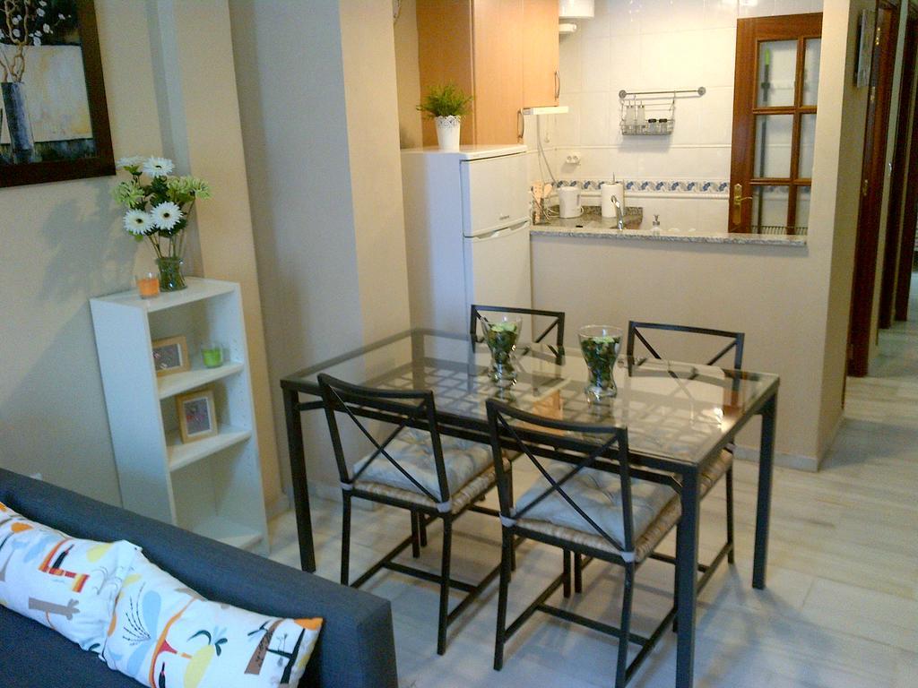 Triana Pureza Apartment เซบีญา ภายนอก รูปภาพ